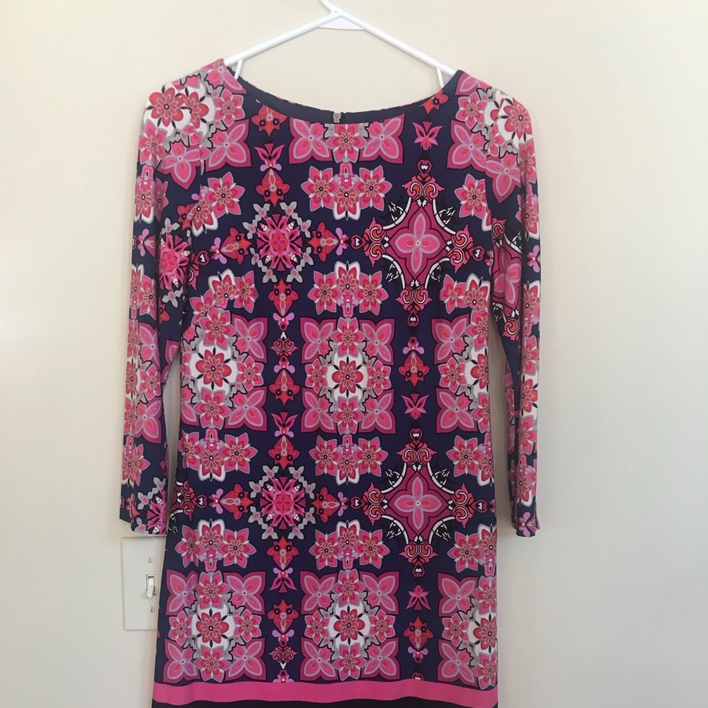 NWOT Vince Camuto navy/pink tile print dress